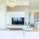 Fancy With Amazing Sky View Apartmán *