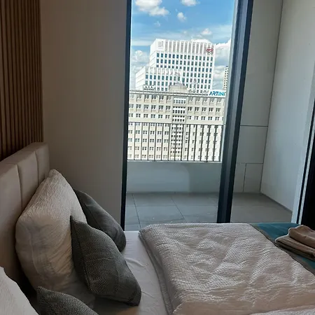 Apartment Fancy With Amazing Sky View