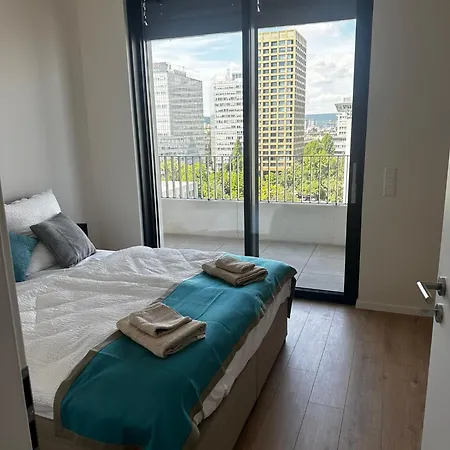 Apartment Fancy With Amazing Sky View Bratislava