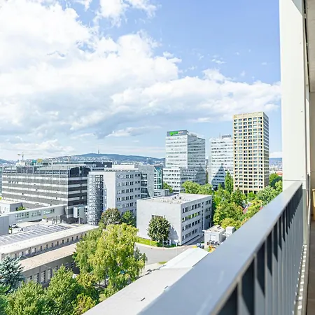 Apartment Fancy With Amazing Sky View Bratislava
