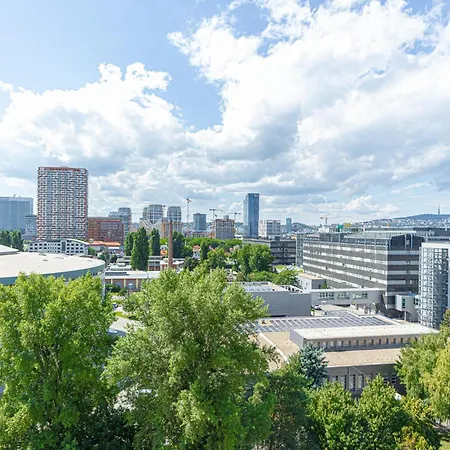 Fancy With Amazing Sky View Apartment